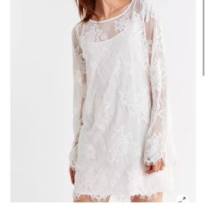 Uo urban outfitters lace bell sleeve mini dress white xs
